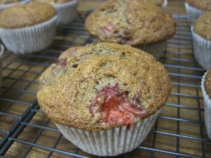 Berry-Smash Muffins (Strawberry Muffins)